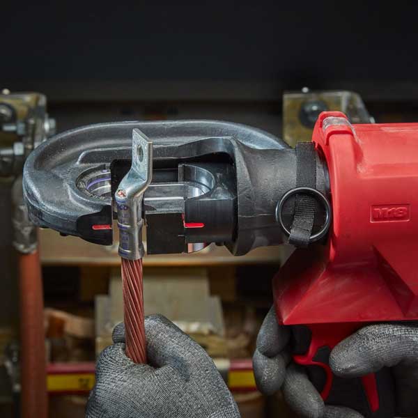 Stiskanje kablov in priključkov