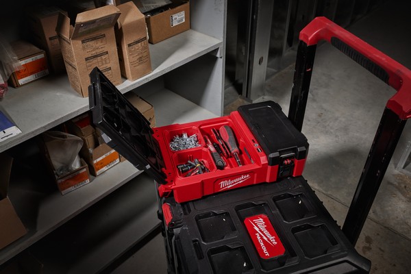 Prostorska PackOut svetilka M12 POAL in polnilec - slika 4
