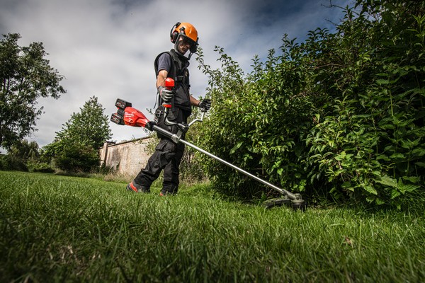 Milwaukee M18 F2BCU akumulatorska kosilnica na nitko - slika 5