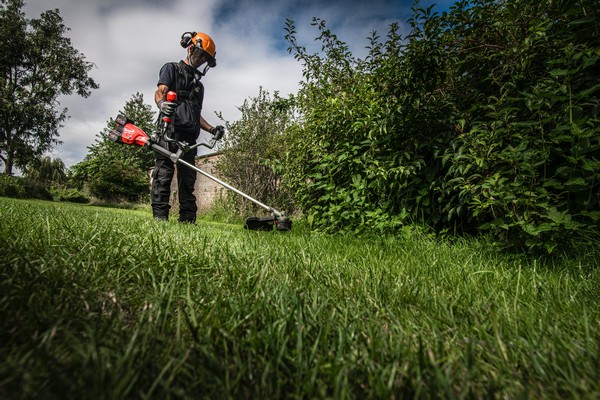 Milwaukee M18 F2BCU akumulatorska kosilnica na nitko - slika 3